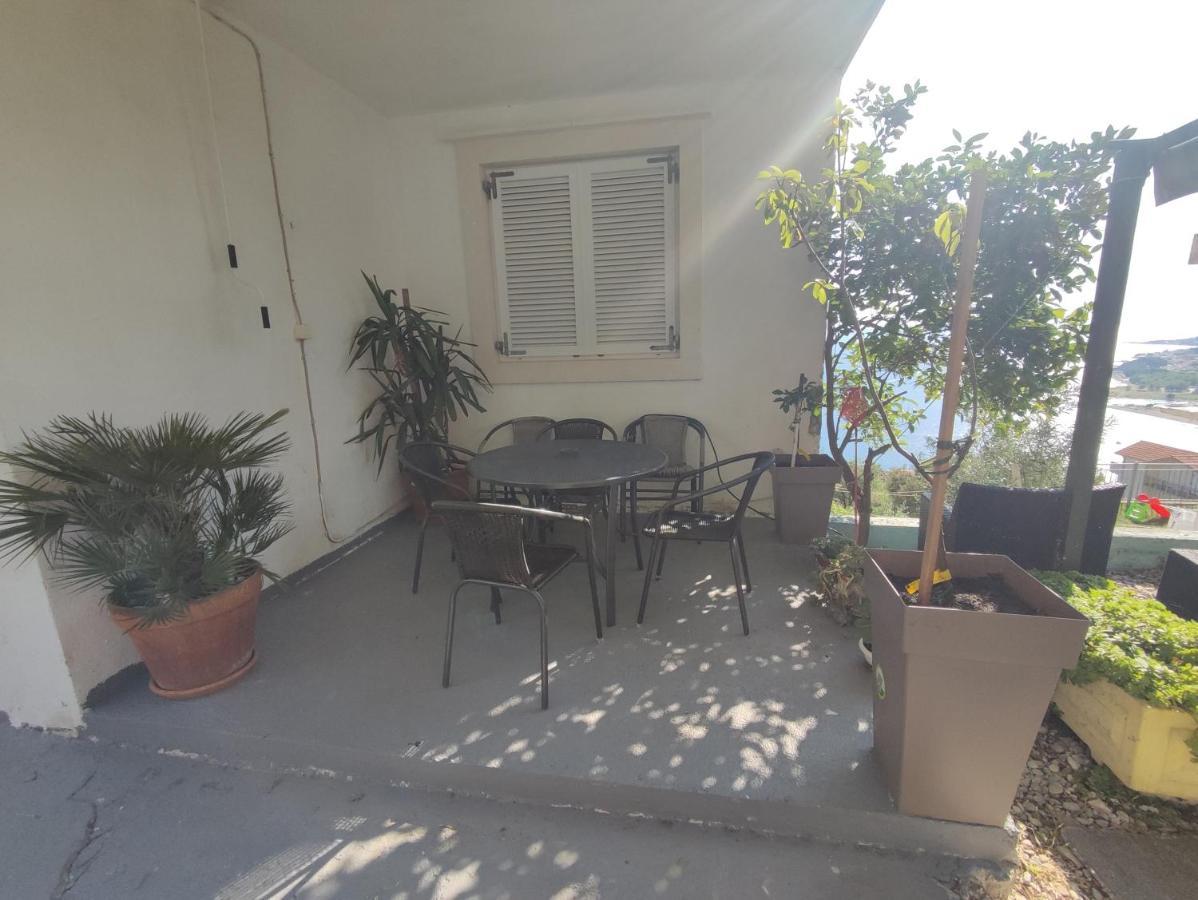 Apartments Milina Omiš Екстериор снимка