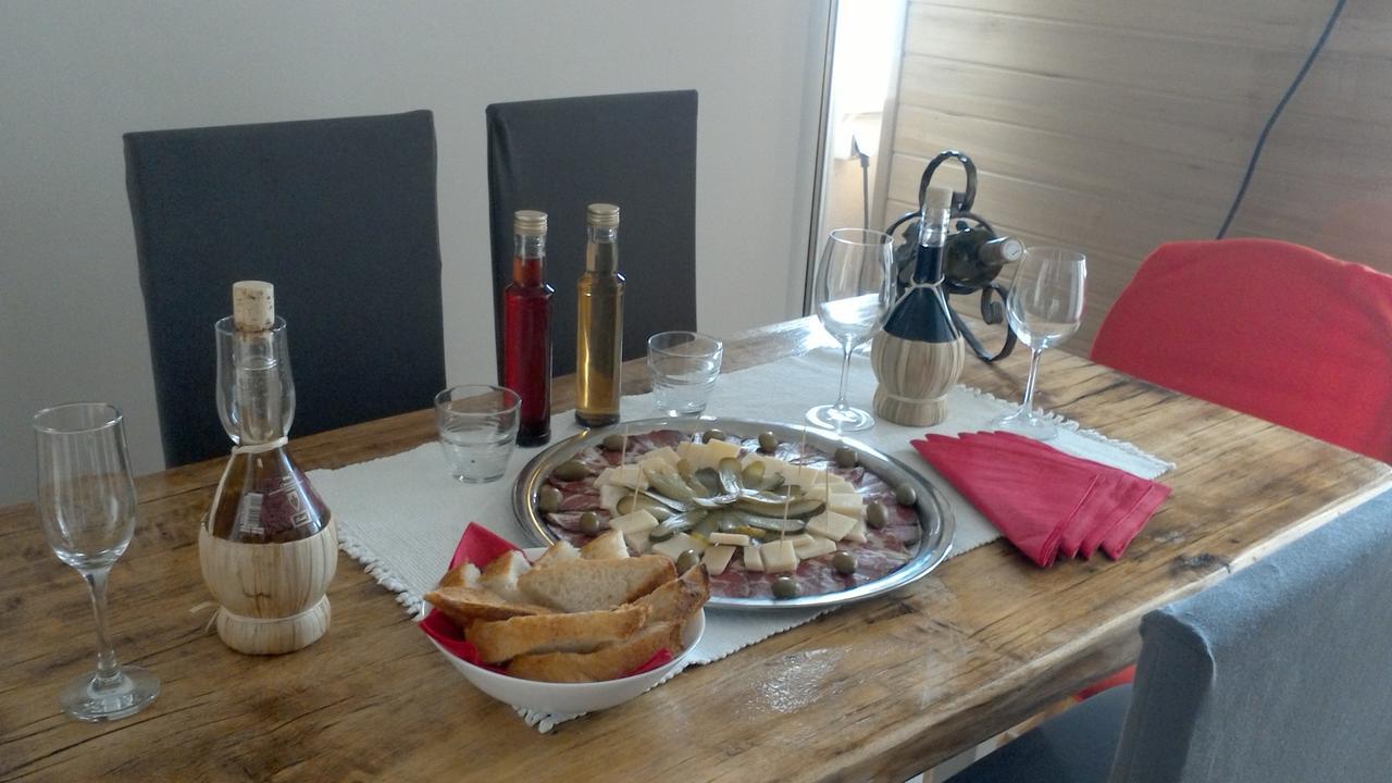 Apartments Milina Omiš Екстериор снимка