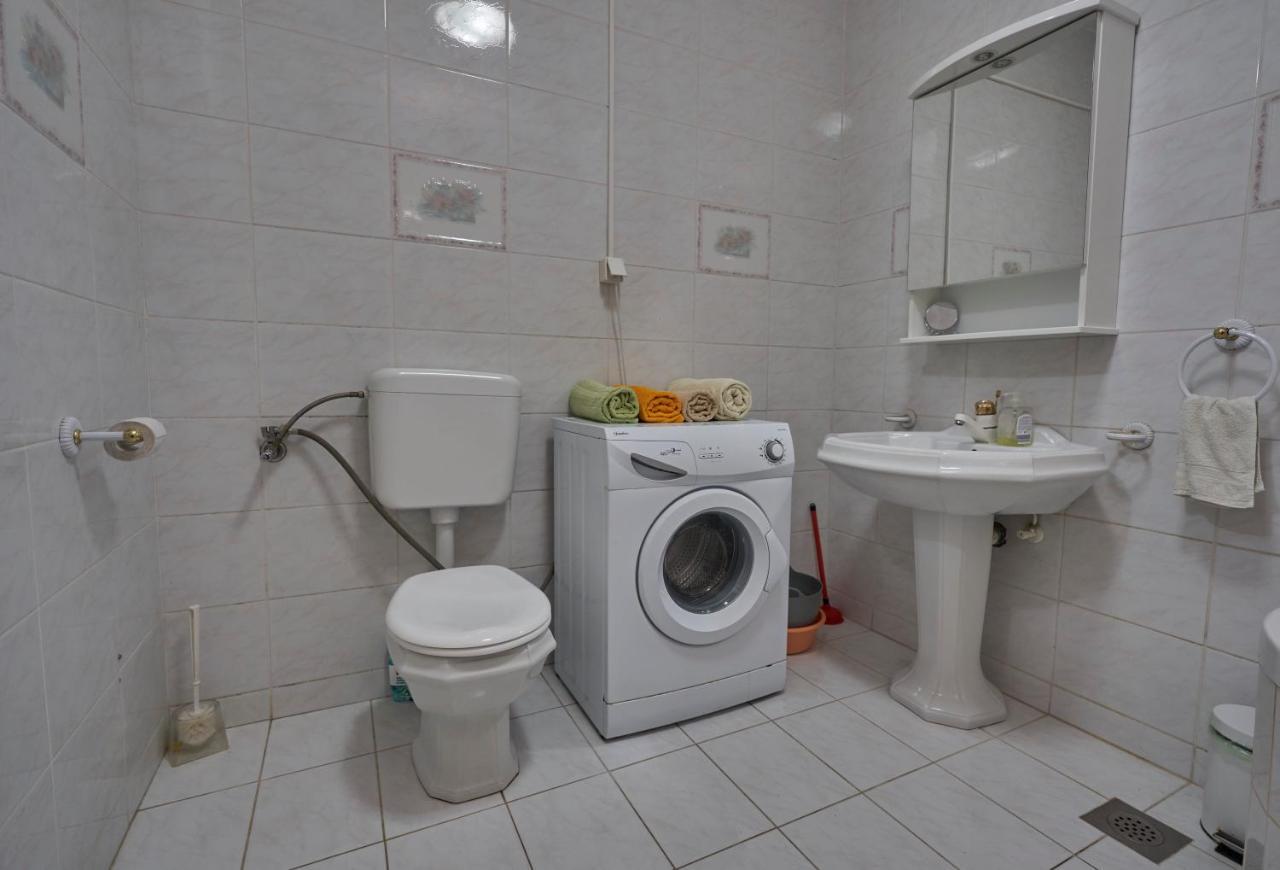 Apartments Milina Omiš Екстериор снимка
